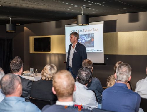 Van de lesauto naar boek en podcast: Bert De Meyer over rijopleiding
